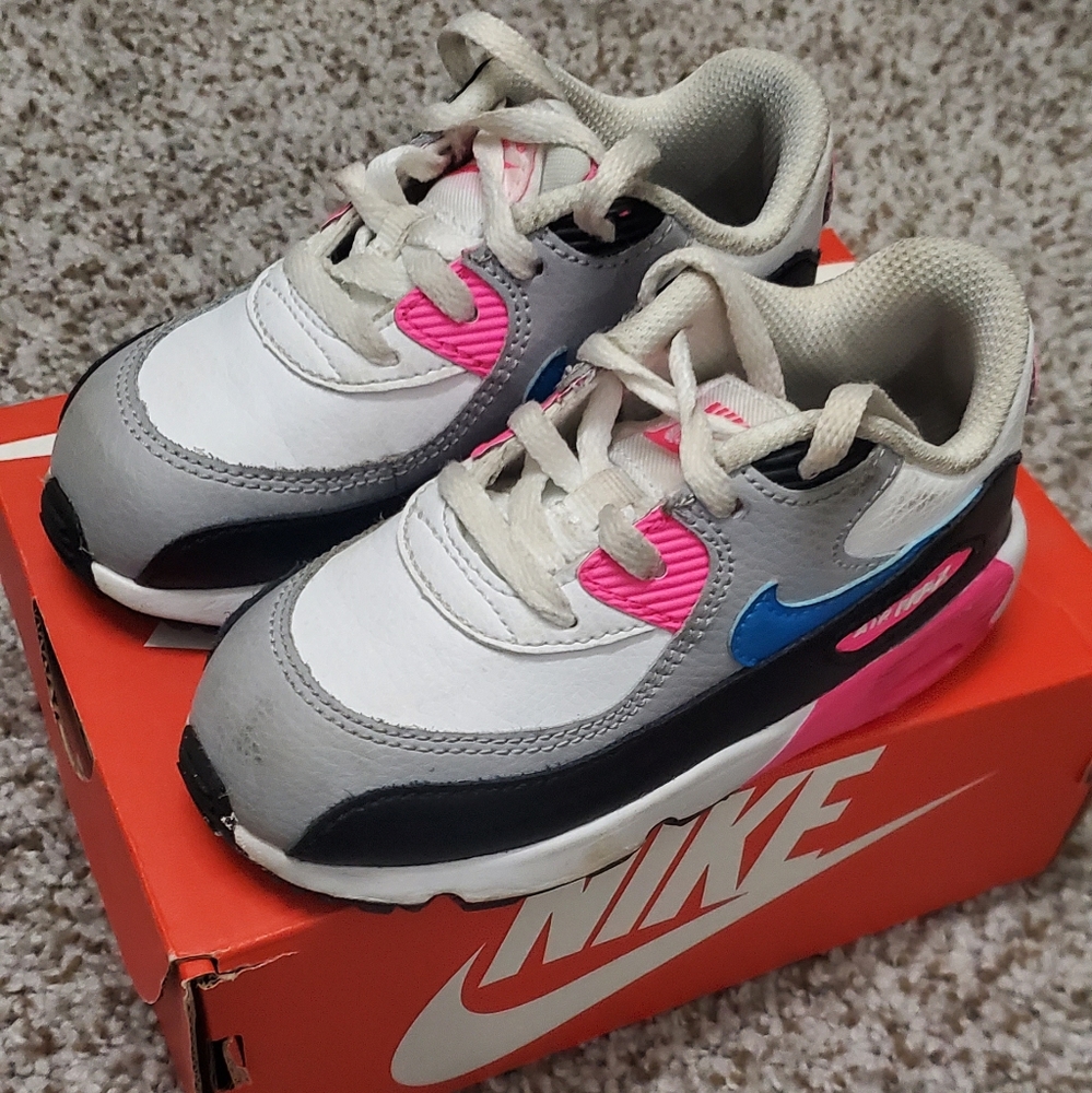 Nike